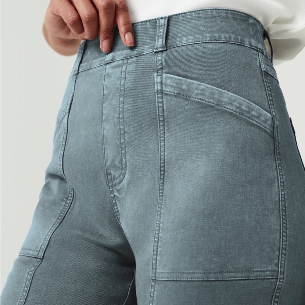 New Spanx Stretch Twill Straight-leg pants. Petite 1X. Hazy Blue Grey. - Picture 4 of 11